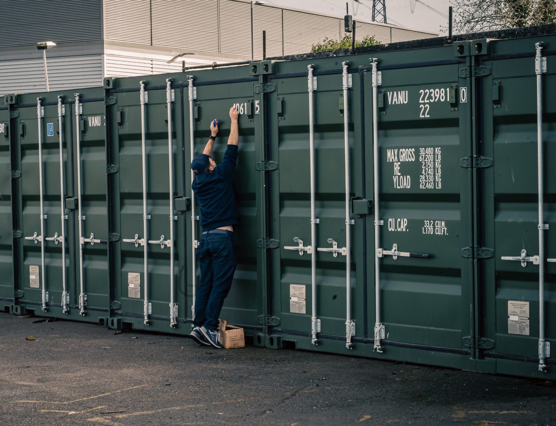 storage in croydon, east london